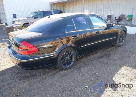 2005 Mercedes-Benz E 320 z USA, uszkodzony, nr VIN WDBUF65J15A633756